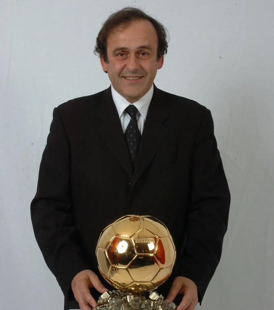 关于欧超杯赛程吃紧；深圳男篮转会期门线救险；赛场秩序良好；团队化学反应显著的信息-LOL竞猜